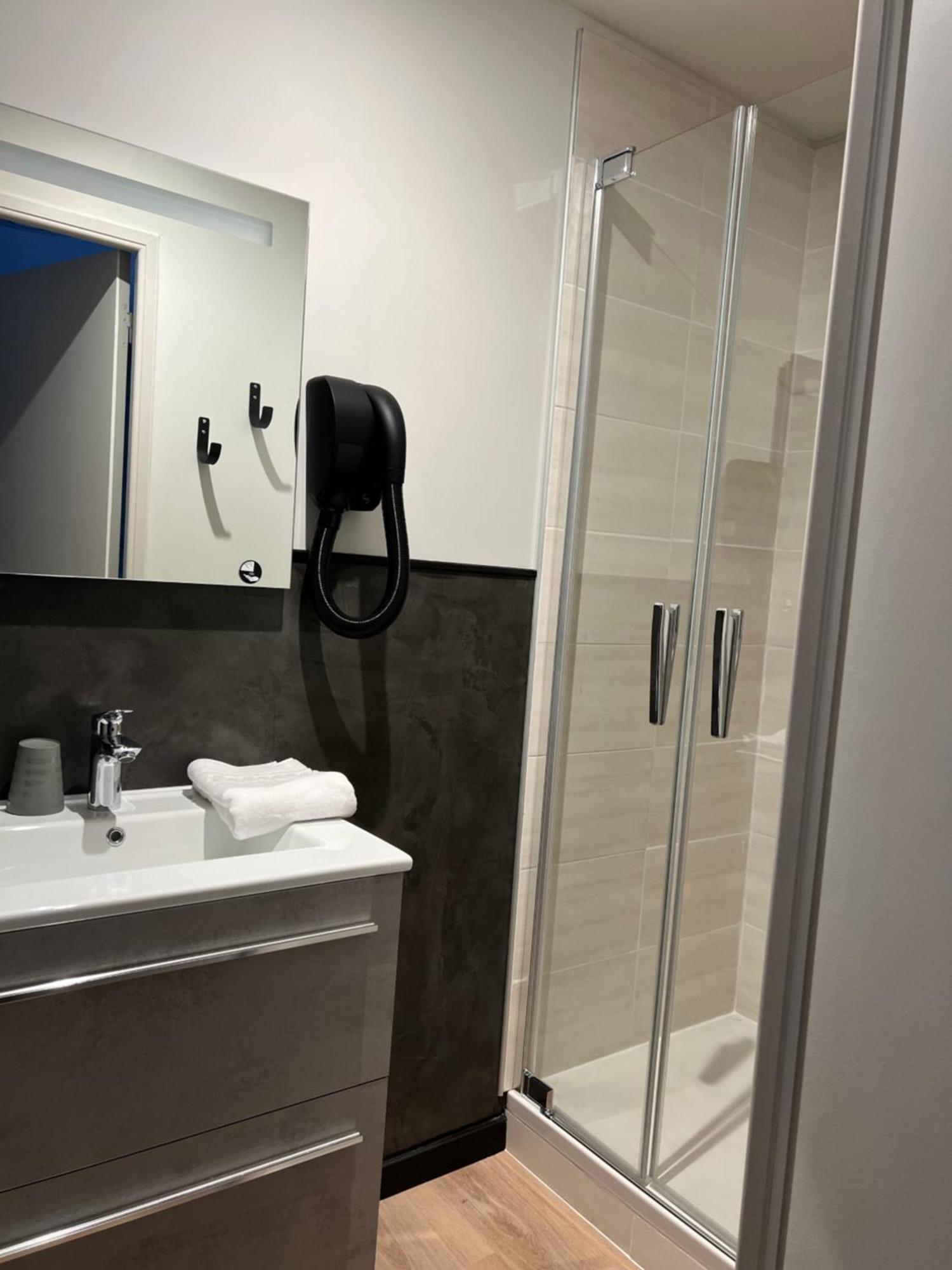Hotel Le Ponson 오브나 외부 사진